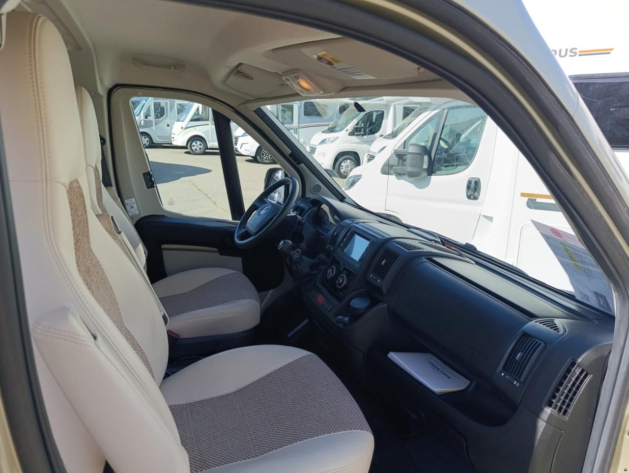 Knaus K 250L