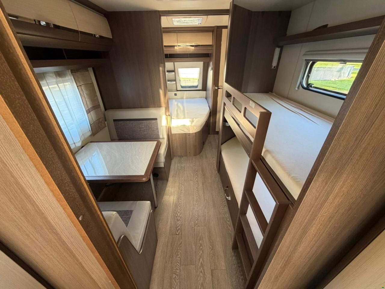 Hobby *PRESTIGE 720 UKFE *** KAJ&Uuml;TTENBETT***