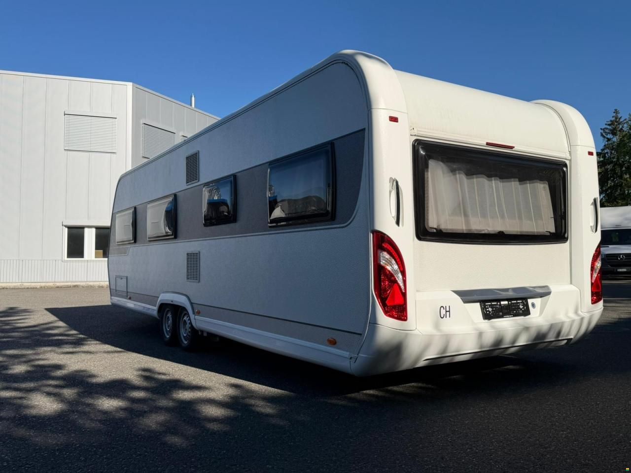 Hobby *PRESTIGE 720 UKFE *** KAJ&Uuml;TTENBETT***