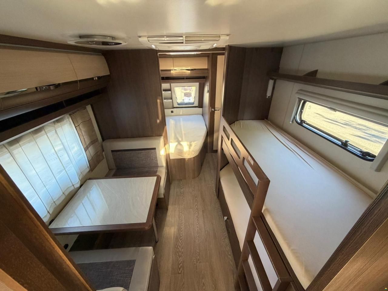 Hobby *PRESTIGE 720 UKFE *** KAJ&Uuml;TTENBETT***