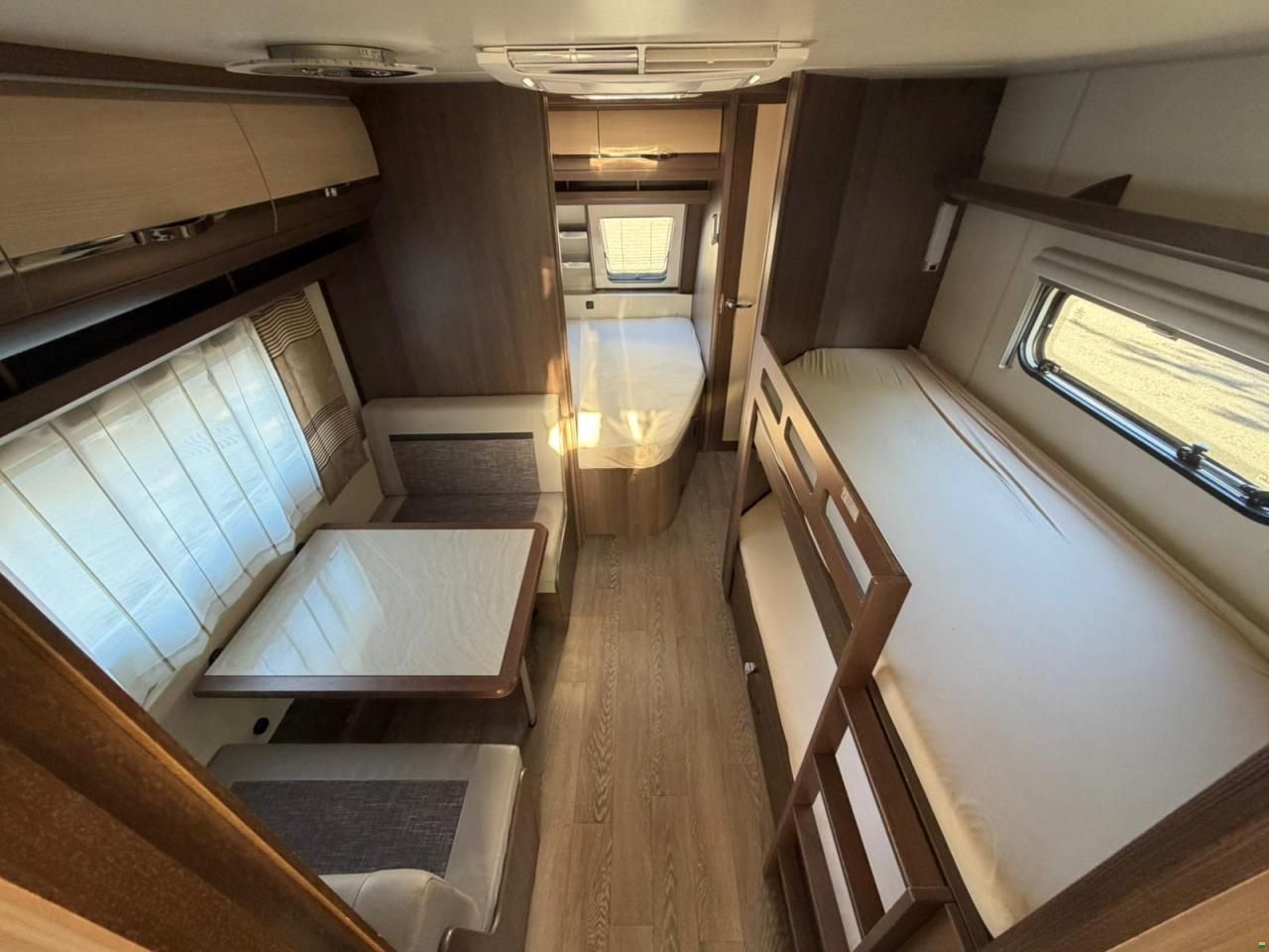 Hobby *PRESTIGE 720 UKFE *** KAJ&Uuml;TTENBETT***