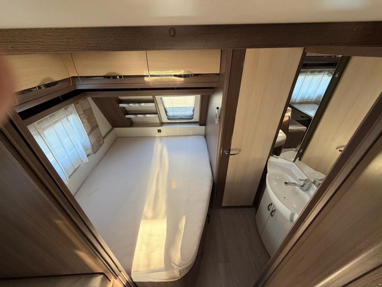 Hobby *PRESTIGE 720 UKFE *** KAJ&Uuml;TTENBETT***
