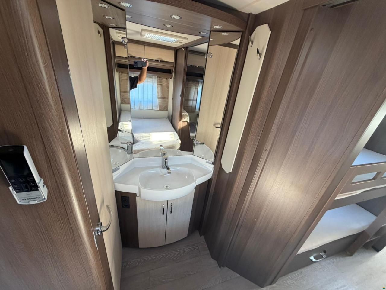 Hobby *PRESTIGE 720 UKFE *** KAJ&Uuml;TTENBETT***