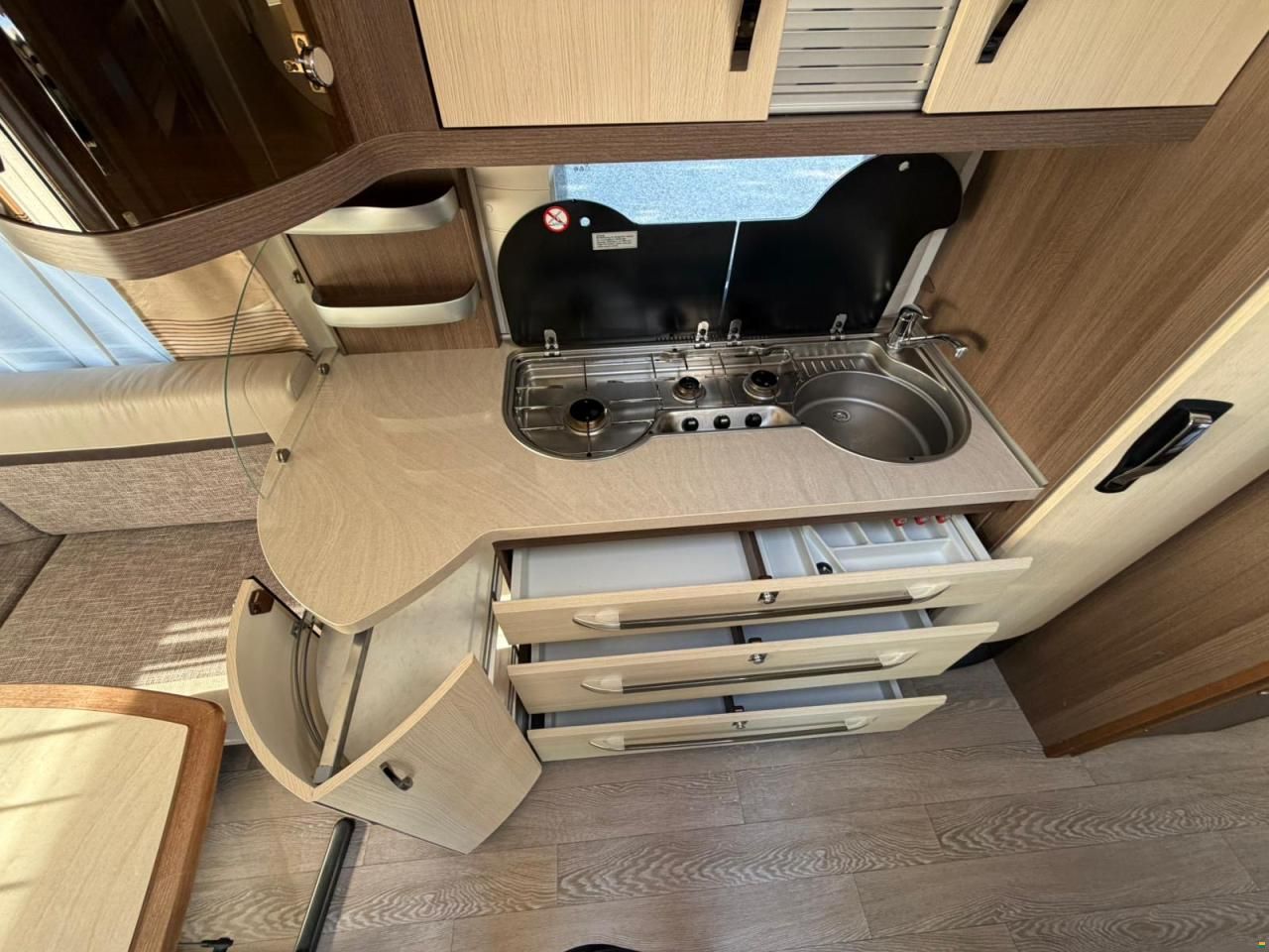 Hobby *PRESTIGE 720 UKFE *** KAJ&Uuml;TTENBETT***