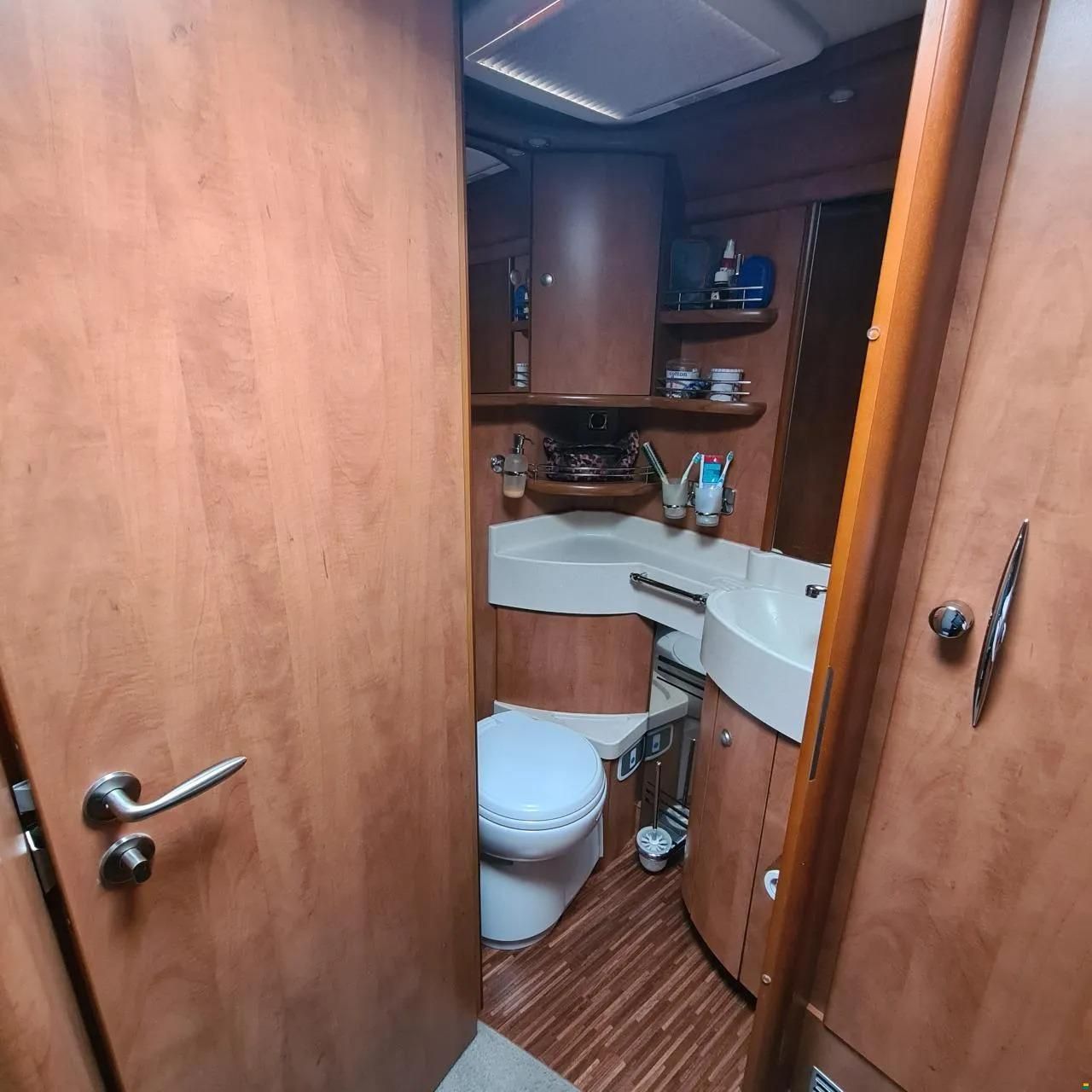 Carthago Chic E-Line 49