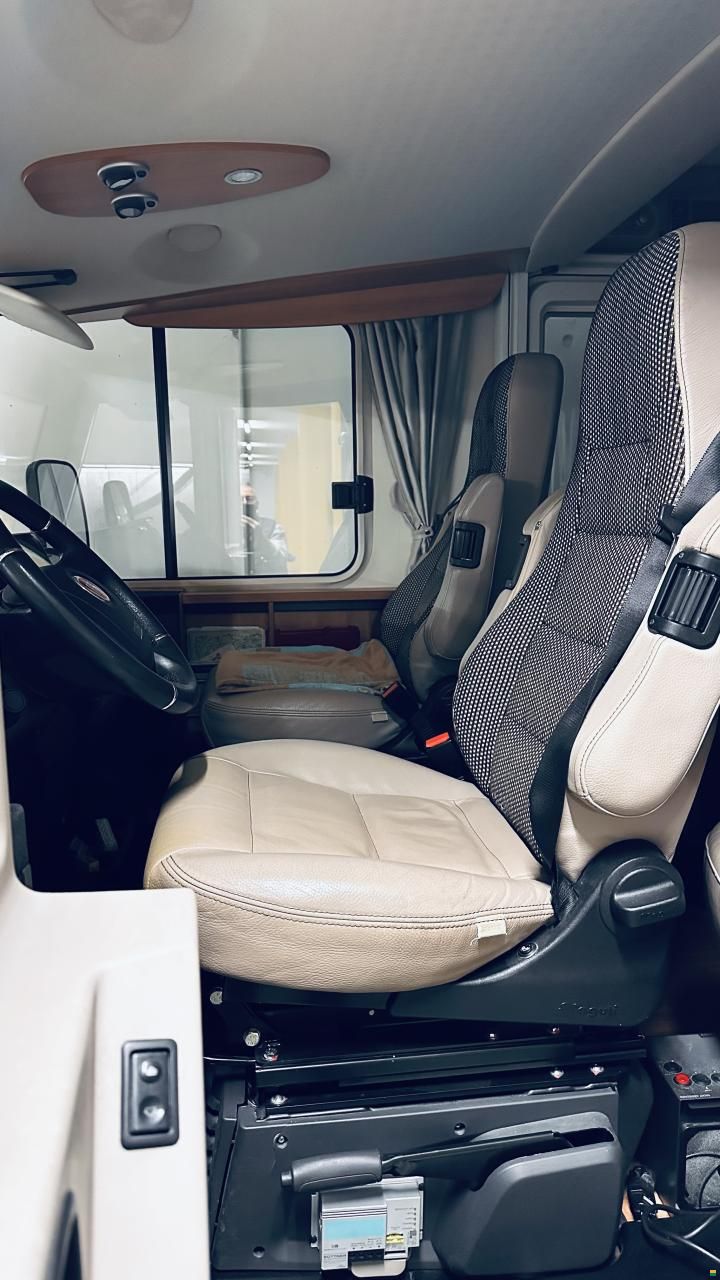 Hymer Exis i 588
