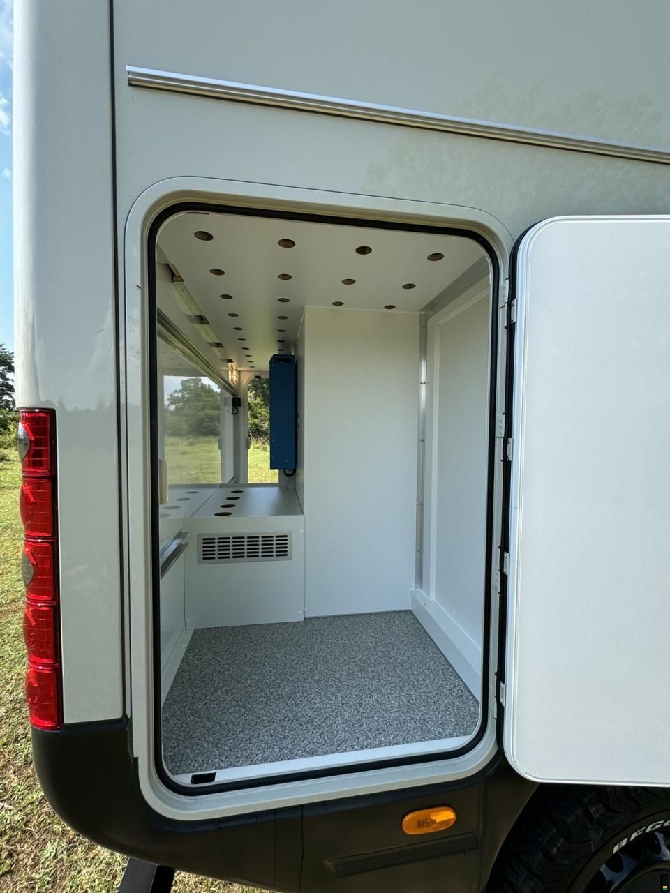 Fernreisemobil, GFK Wohnkabine