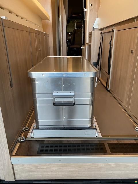 Kabe Van 690 LB 4x4 Mod.23