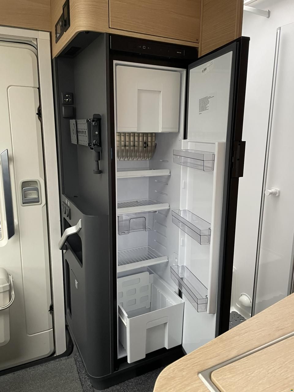 Adria Coral 670 DL 60 Years Deluxe