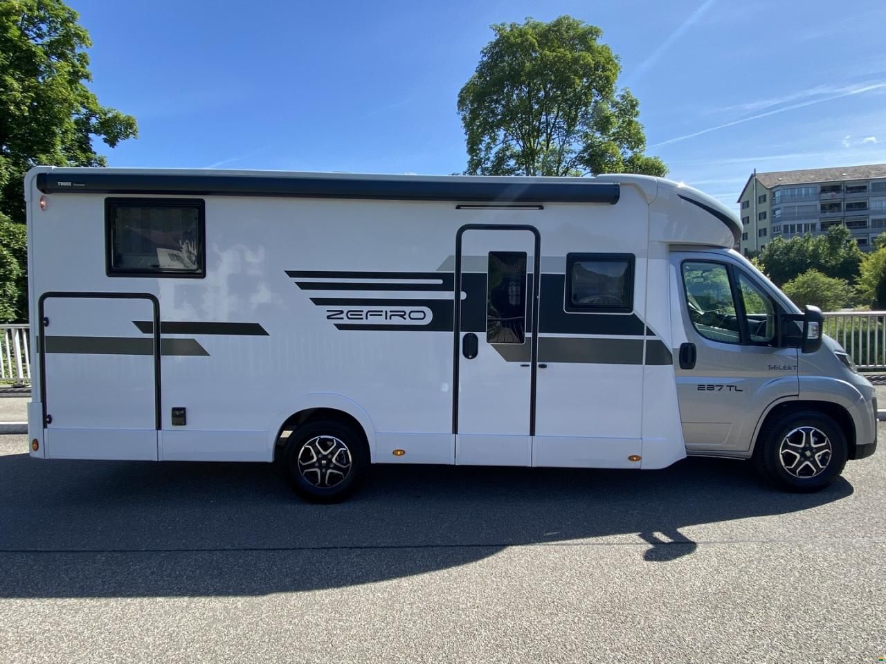 Roller Team Zefiro 287TL, Fiat 2.2MJ 140PS Automat