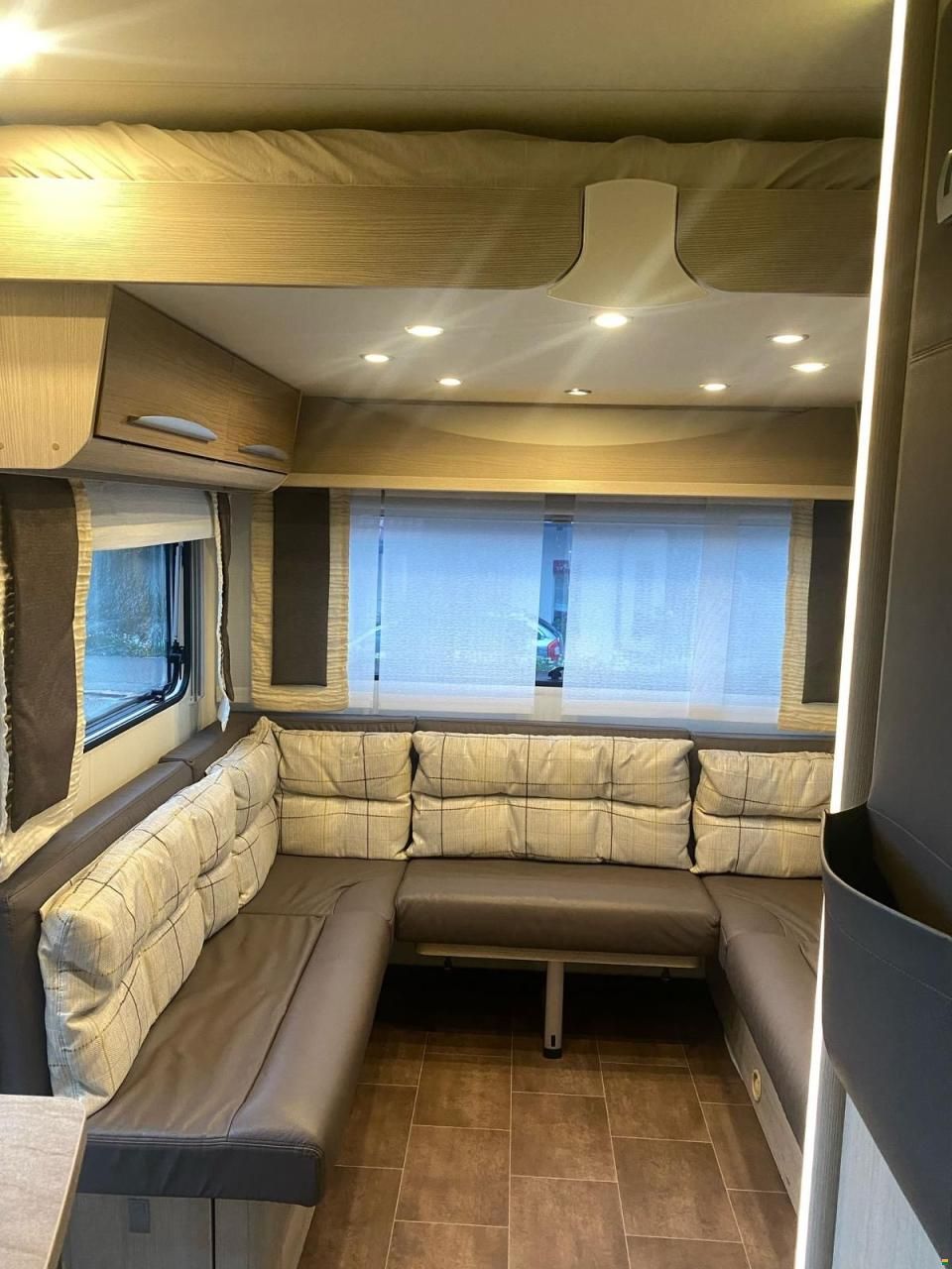 Bürstner Averso Plus 5105