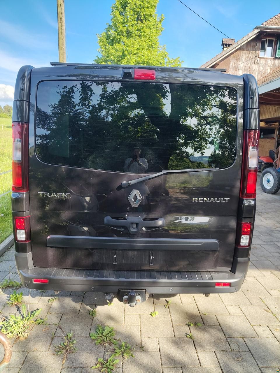 Renault Trafic dCi145