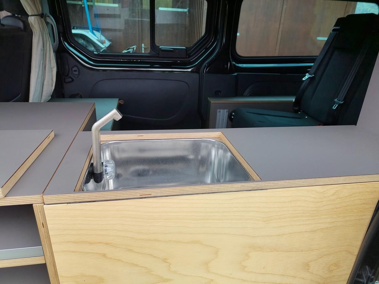 Renault Trafic dCi145