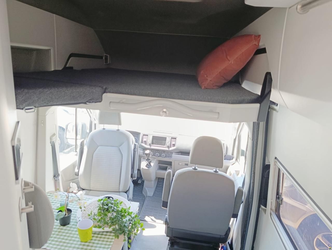 Volkswagen Crafter Grand California 600