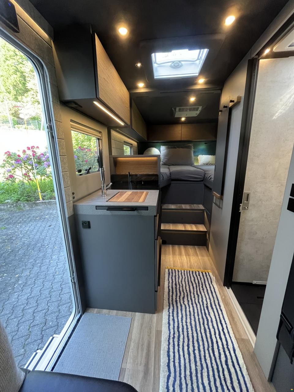 Niesmann-Bischoff Ismove 6.9E