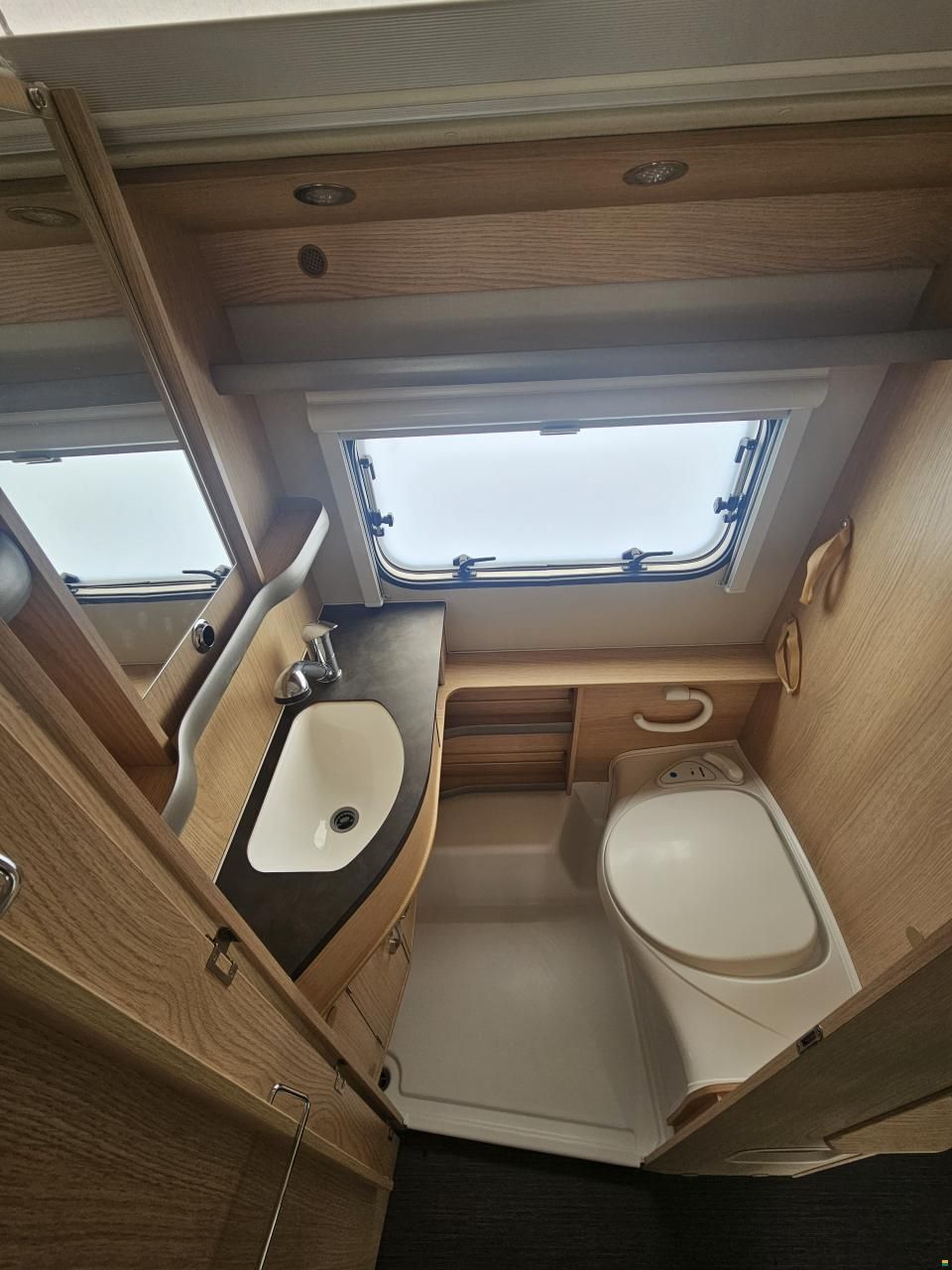 Eriba Touring 542 mit Einzelbett, Mover!