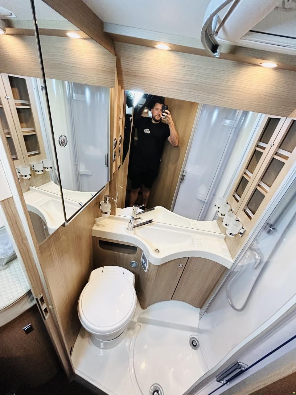 Carthago C-Tourer 143 LE