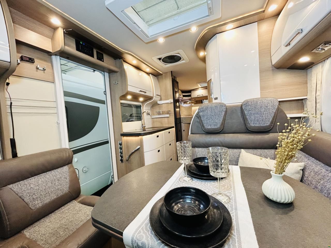 Carthago C-Tourer 143 LE