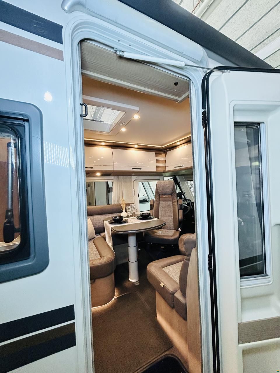 Carthago C-Tourer 143 LE