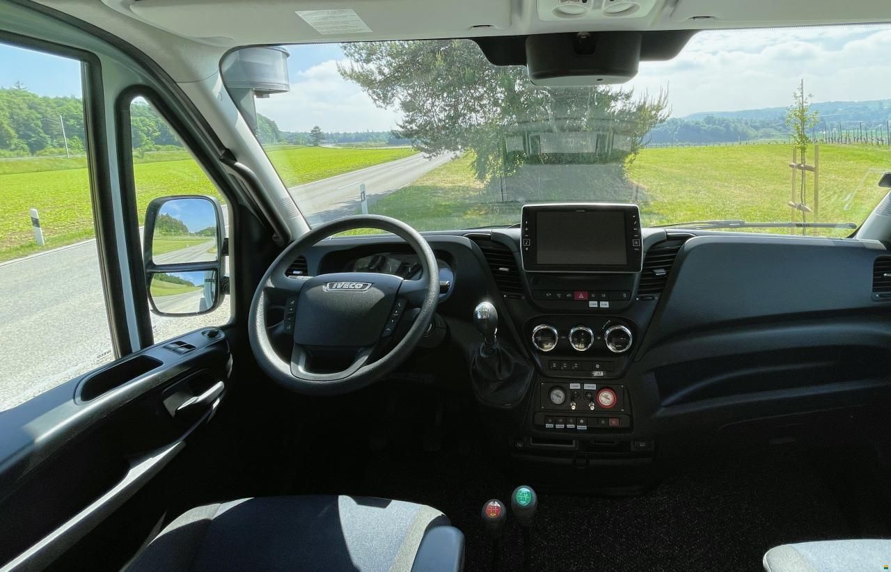 Iveco M-S Reisemobile 420G