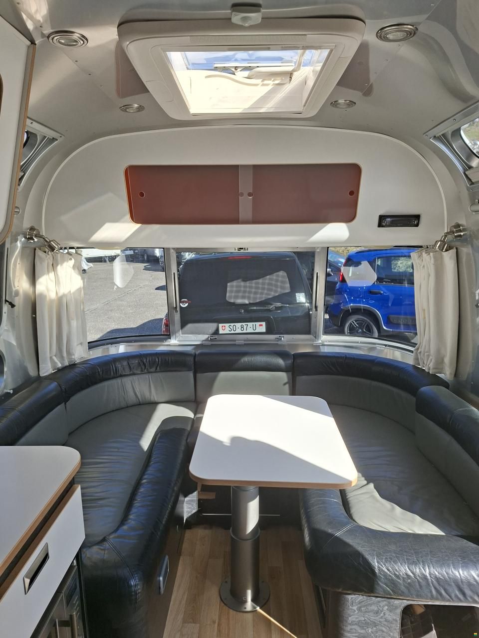 Airstream 684 International