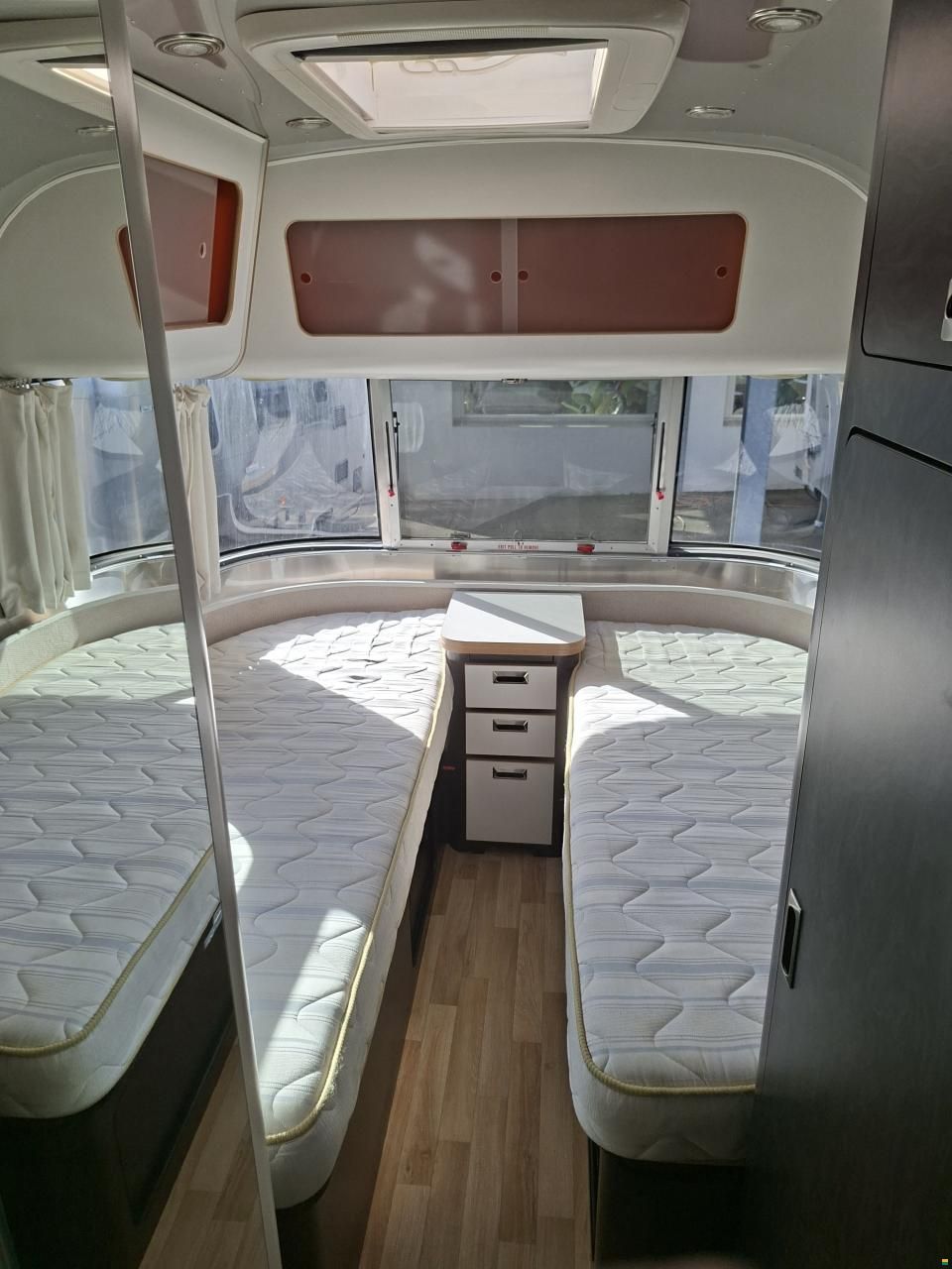 Airstream 684 International