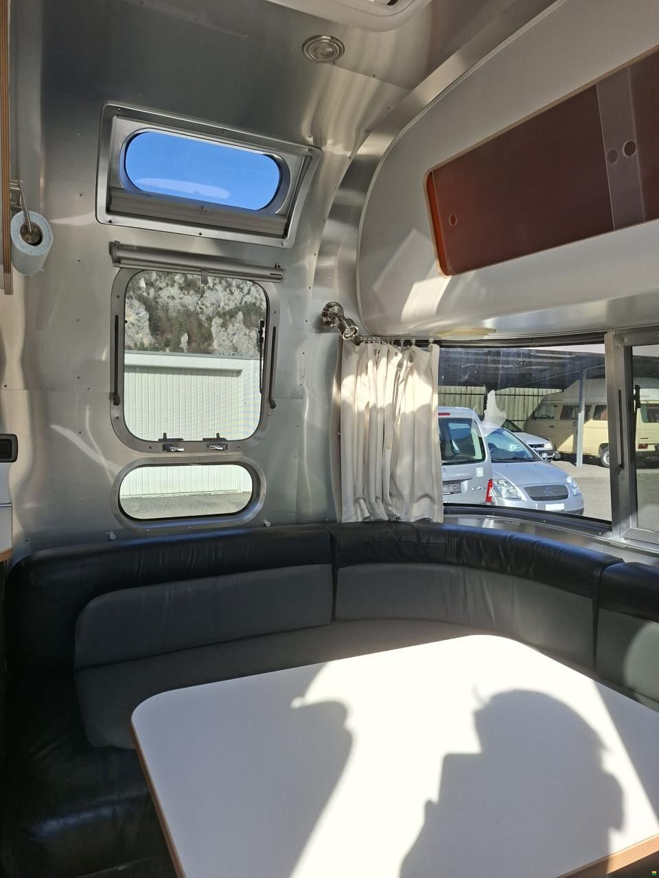 Airstream 684 International