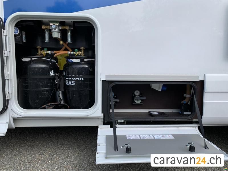 Knaus Live Traveller 650DG