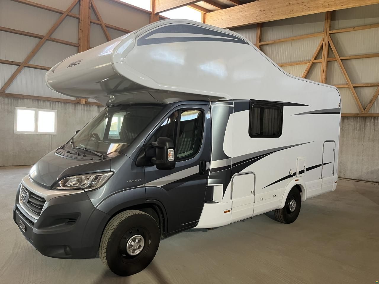 Knaus Sky Traveller 600 DKG