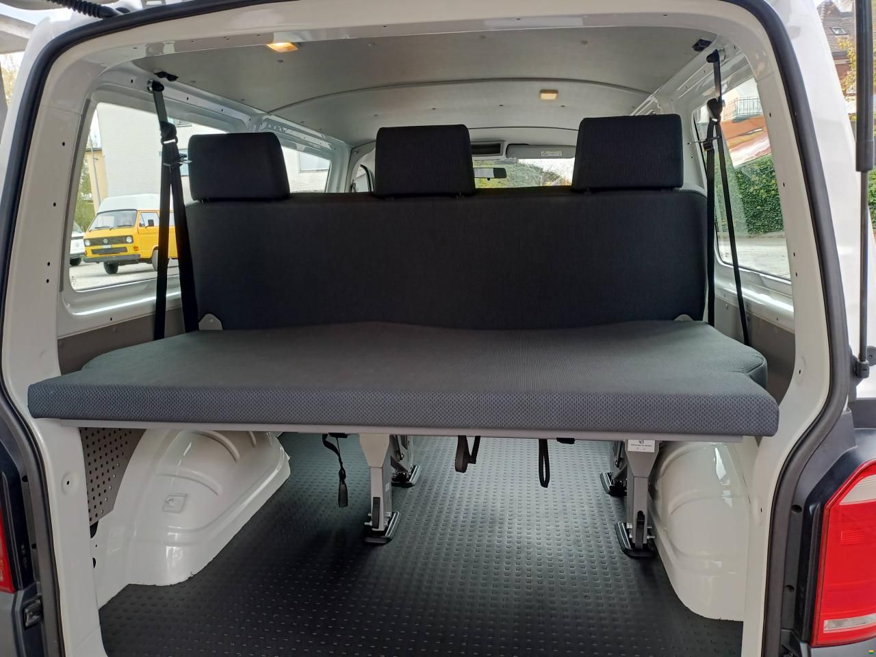 Volkswagen MareMonti SURF Camper 5-6 Sitze