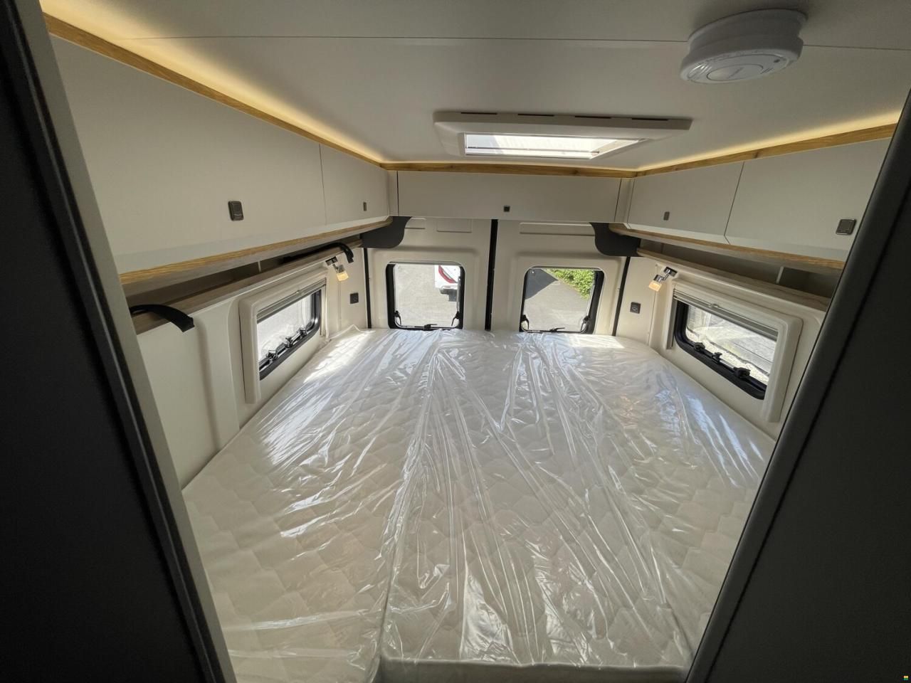 Hobby Prestige Van First-Edition 640 ET