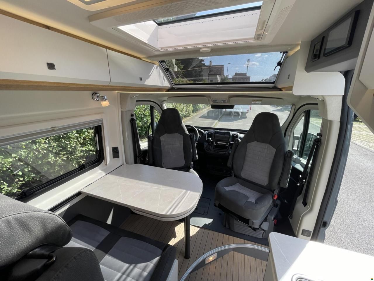 Hobby Prestige Van First-Edition 640 ET