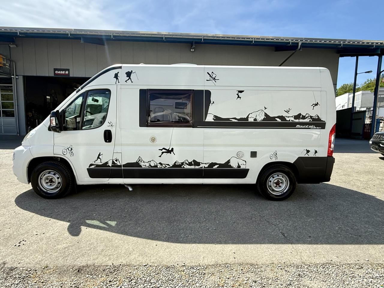 Adria 4 Twin - Family Spezial Kompakt Edition