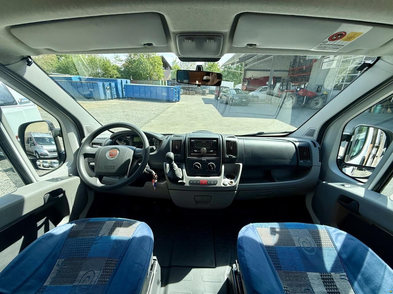 Adria 4 Twin - Family Spezial Kompakt Edition