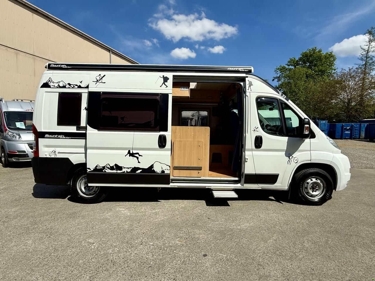 Adria 4 Twin - Family Spezial Kompakt Edition
