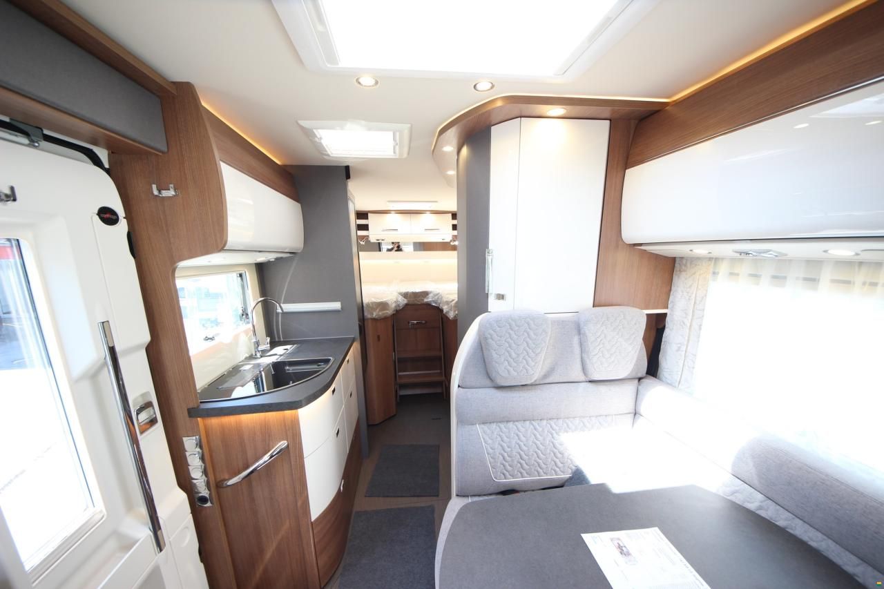 Carthago C2-tourer I 143 KB LE lightw. 3.5T / MB