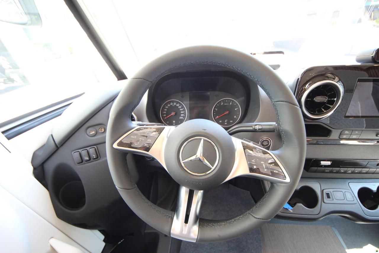 Carthago C2-tourer I 143 KB LE lightw. 3.5T / MB