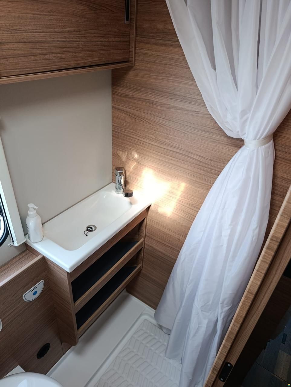 Weinsberg Carahome MEG650