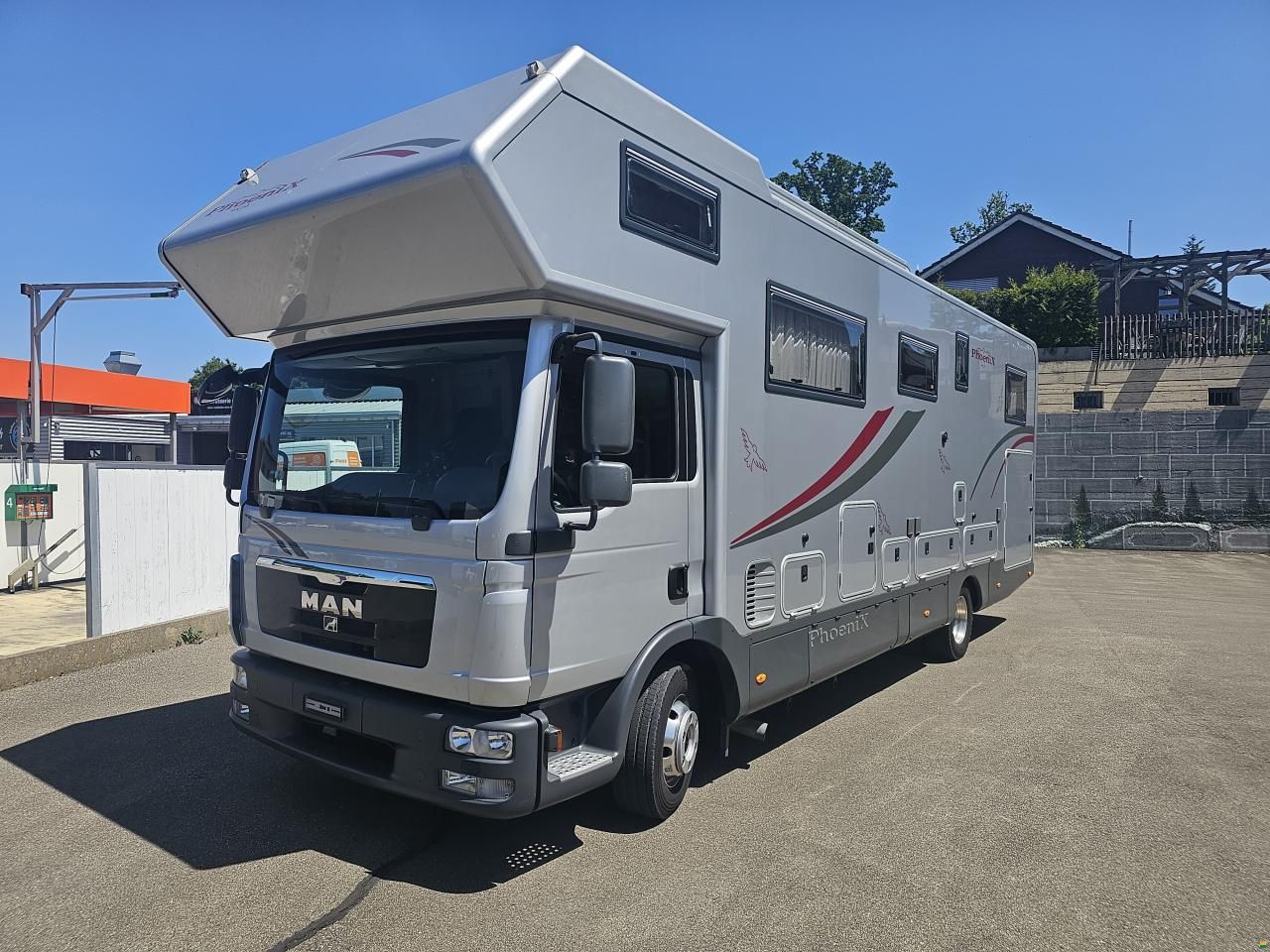 MAN Phoenix Liner