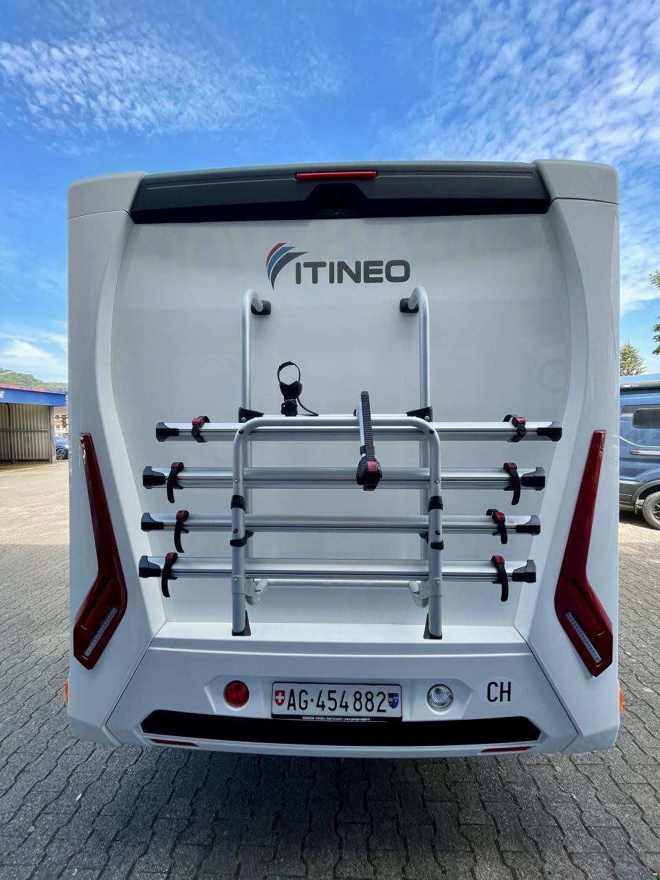 Itineo SB700
