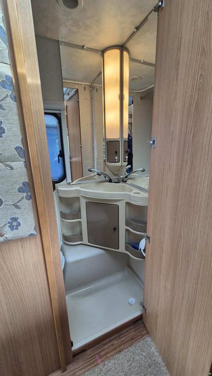 Adria 472 LU