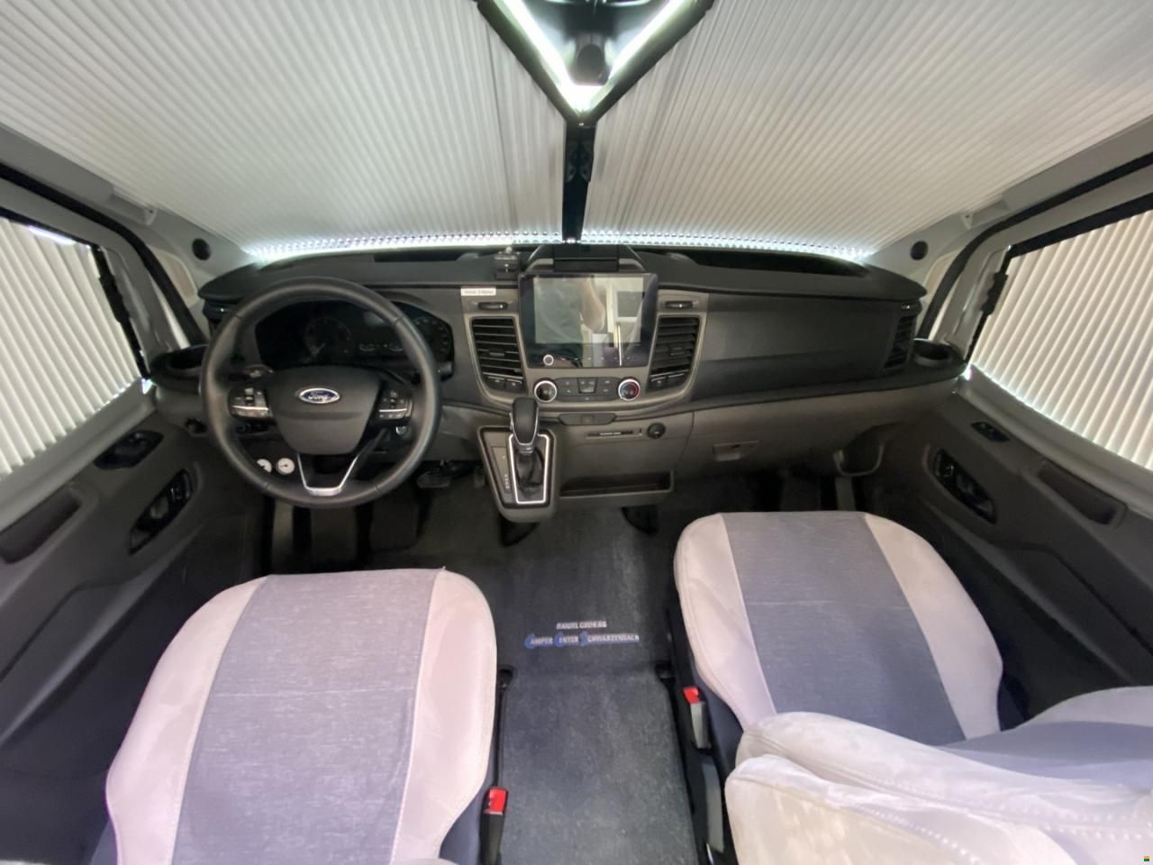 Challenger Graphite 260 Premium, Ford 170PS Automat