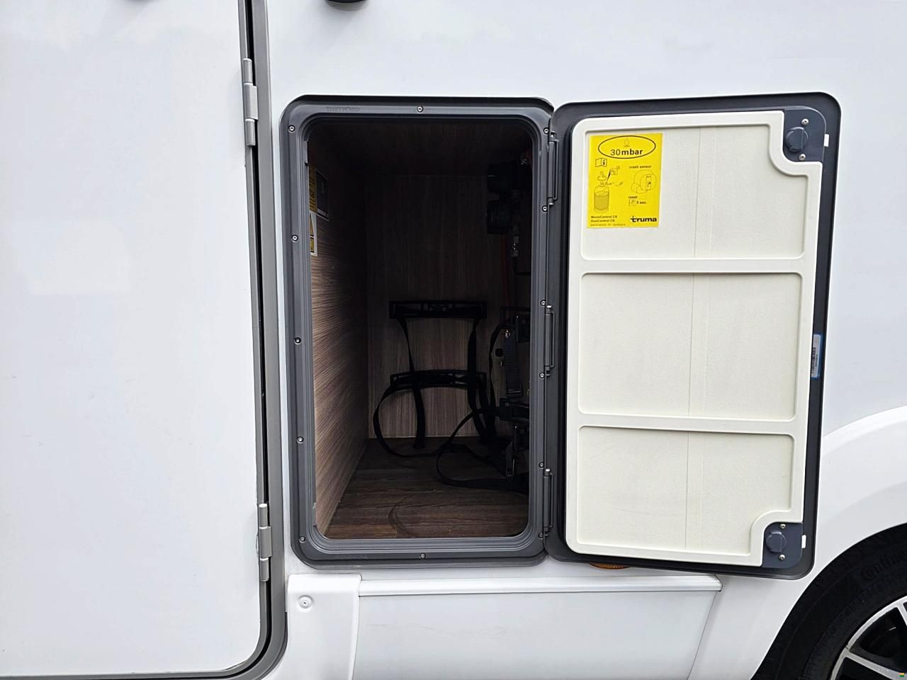 B&uuml;rstner TRAVEL VAN T 620 RIVA LOFT 2.3MJ AUTOMAT