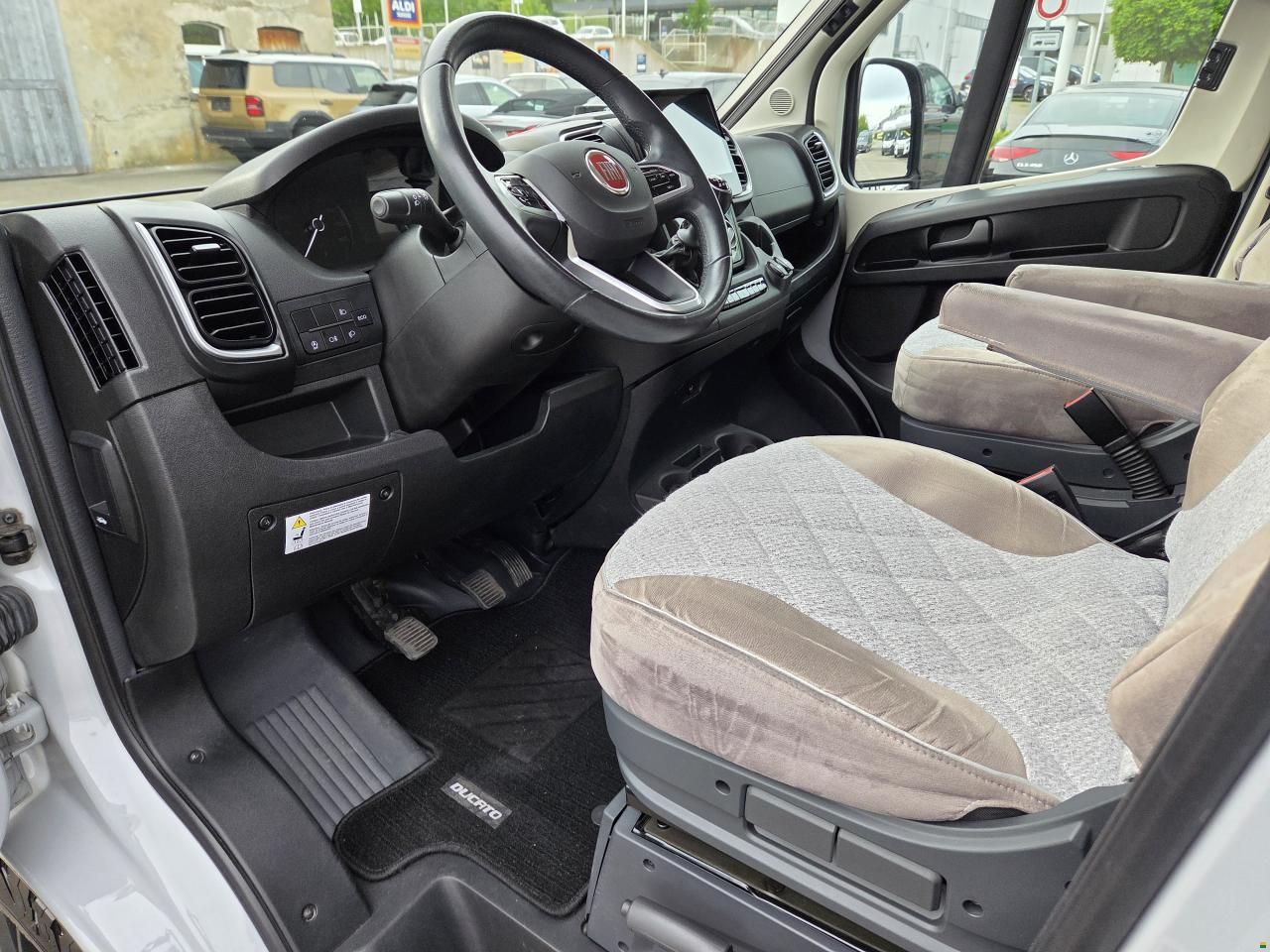 Carado CV600