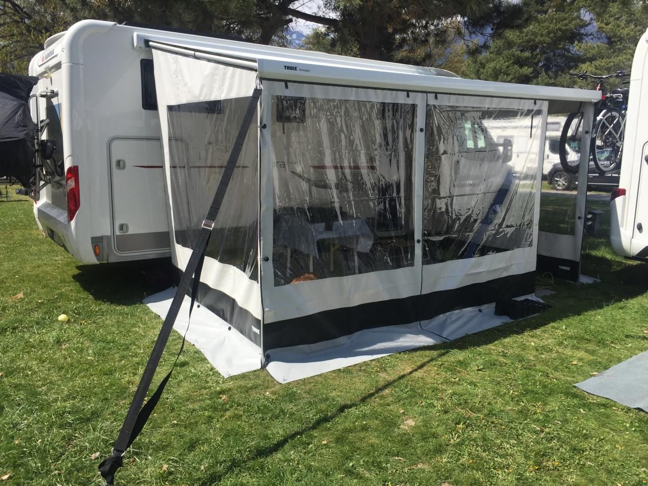 Adria Matrix Plus M670 DL Suisse-Edition