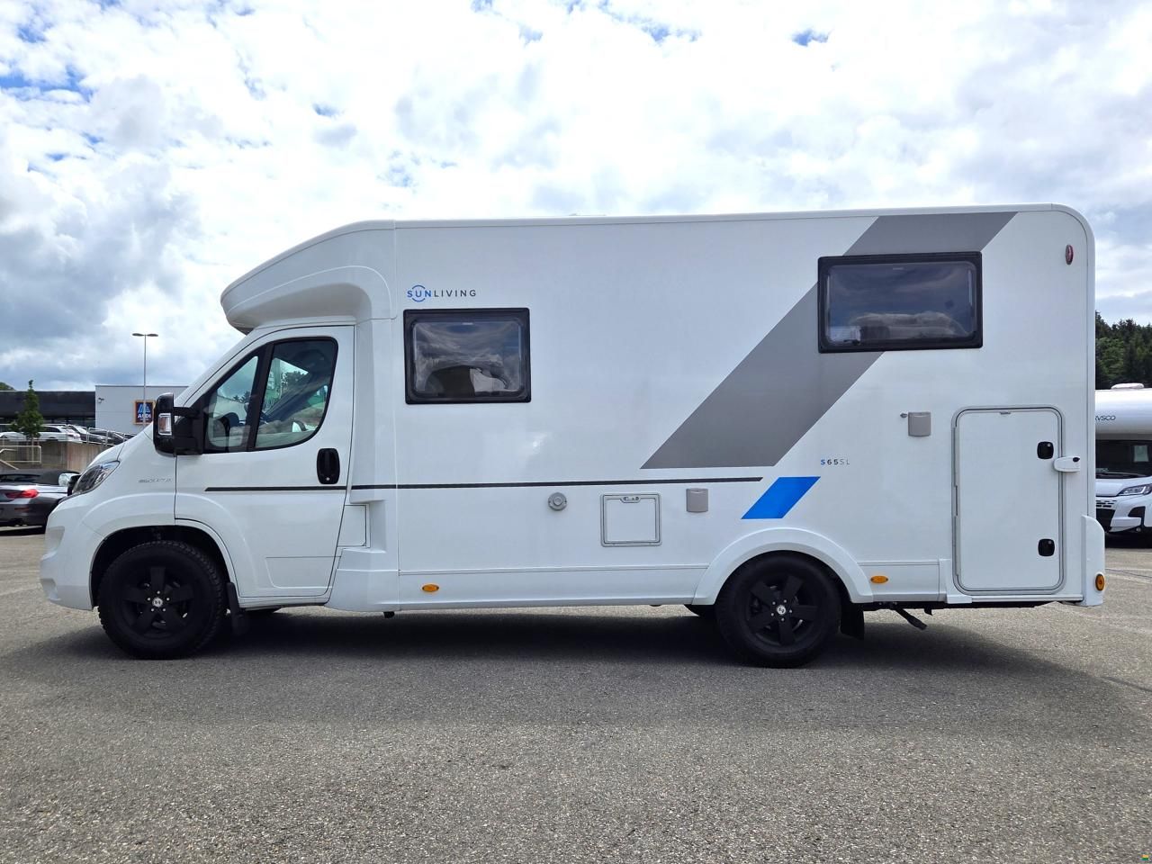 Sun Living S65L