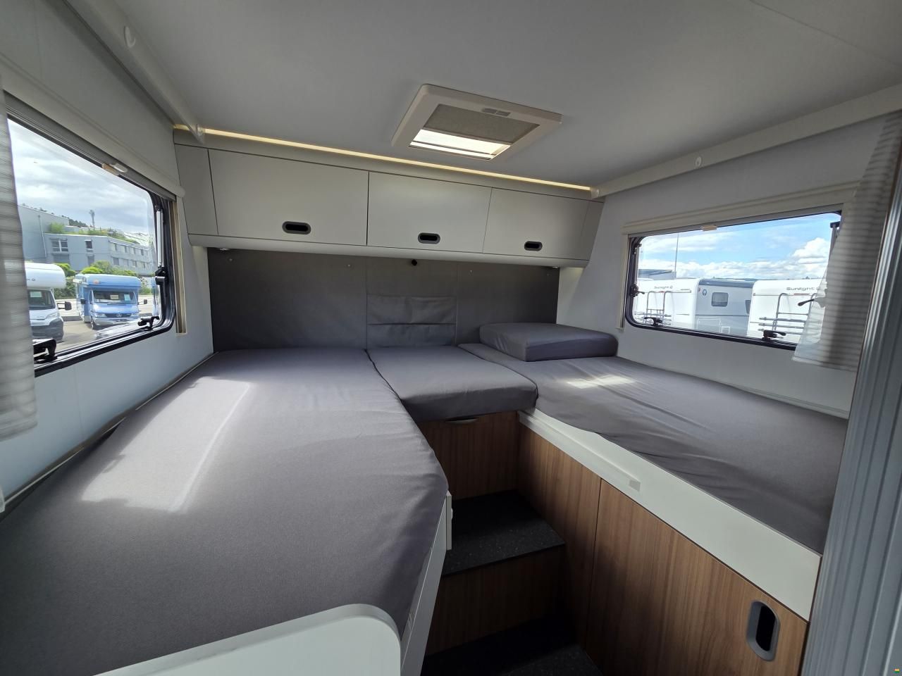 Sun Living S65L