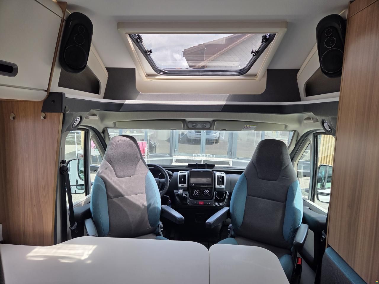Sun Living S65L