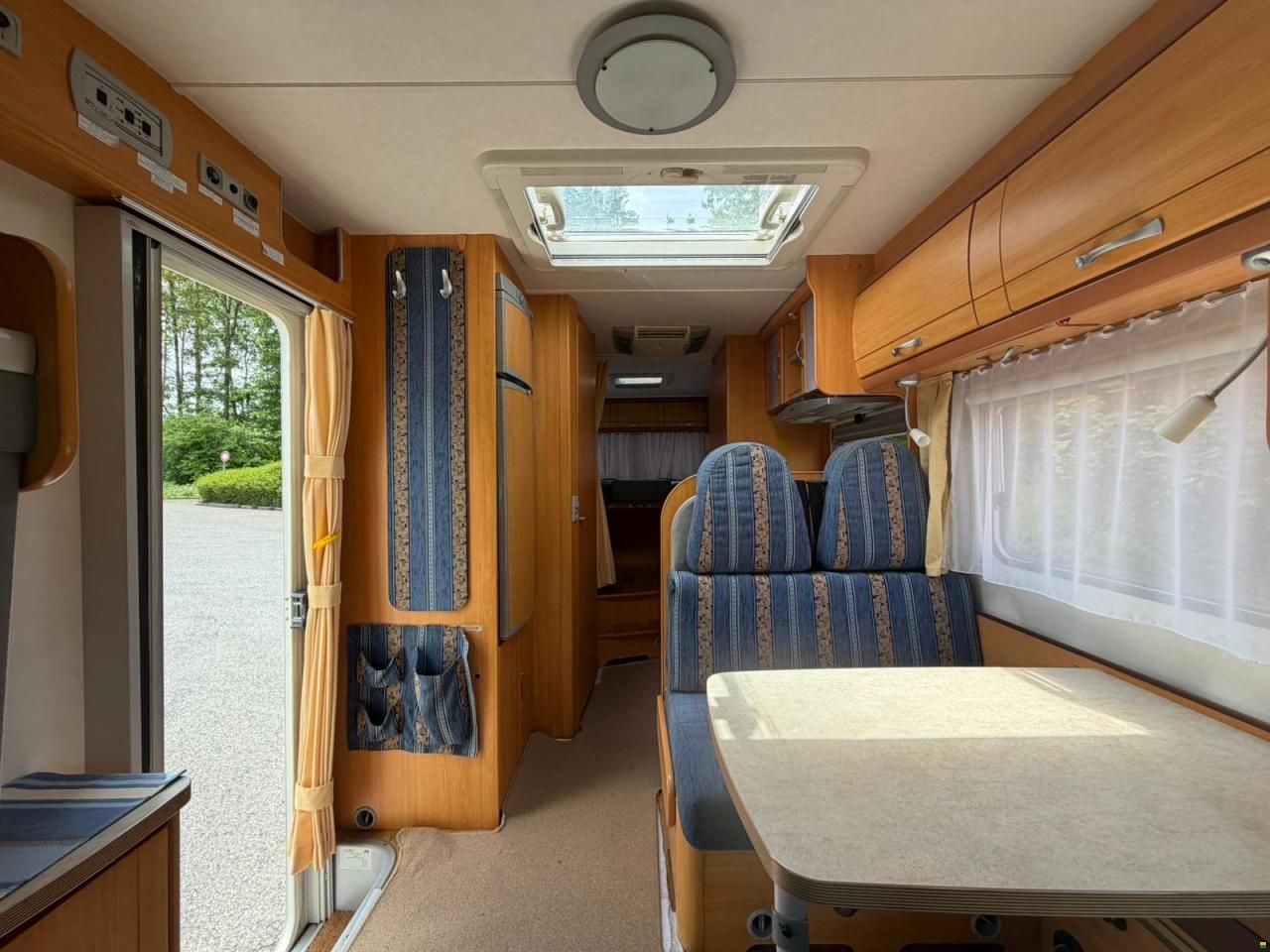 Ford 2.4TDCI 140PS LMC 708TI **L&Auml;NGSBETT**