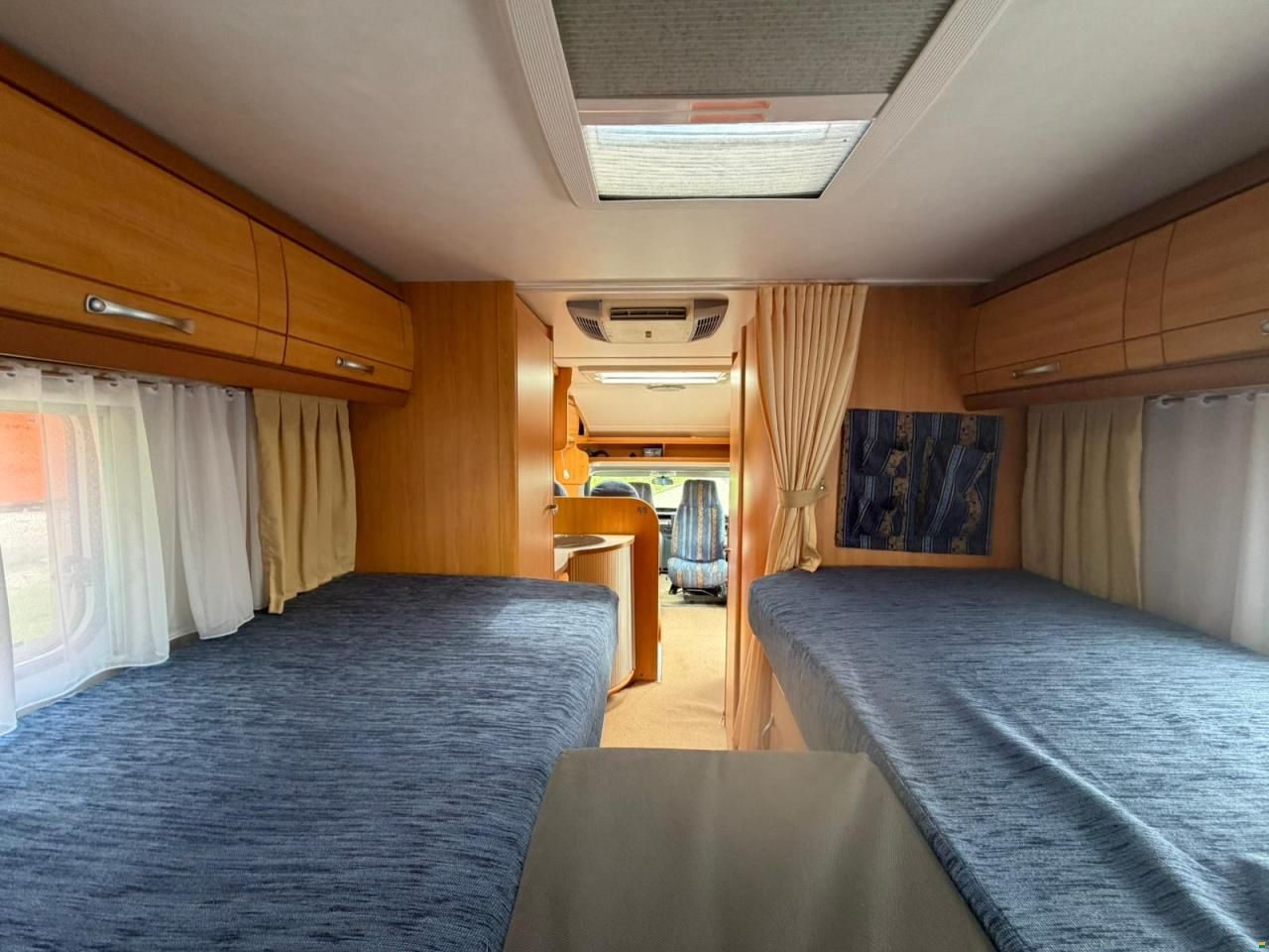 Ford 2.4TDCI 140PS LMC 708TI **L&Auml;NGSBETT**